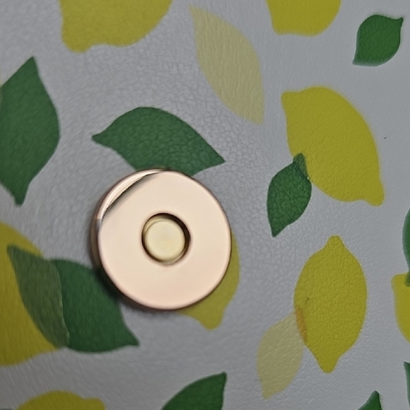 Kate Spade NWT Lemon Print Crossbody Bag Belt Bag- White, Yellow, Green - Picture 9 of 11